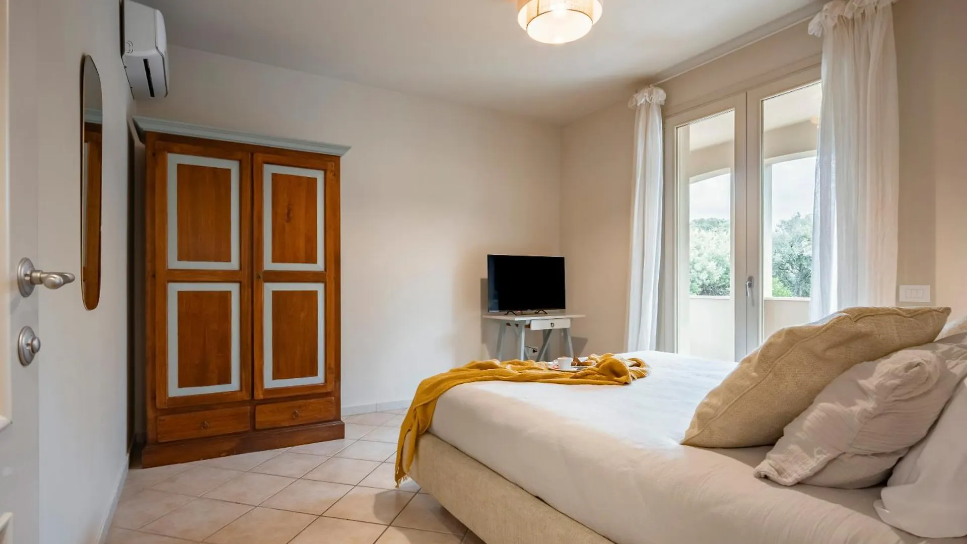 Zefiro Apartments San Vincenzo Aparthotel