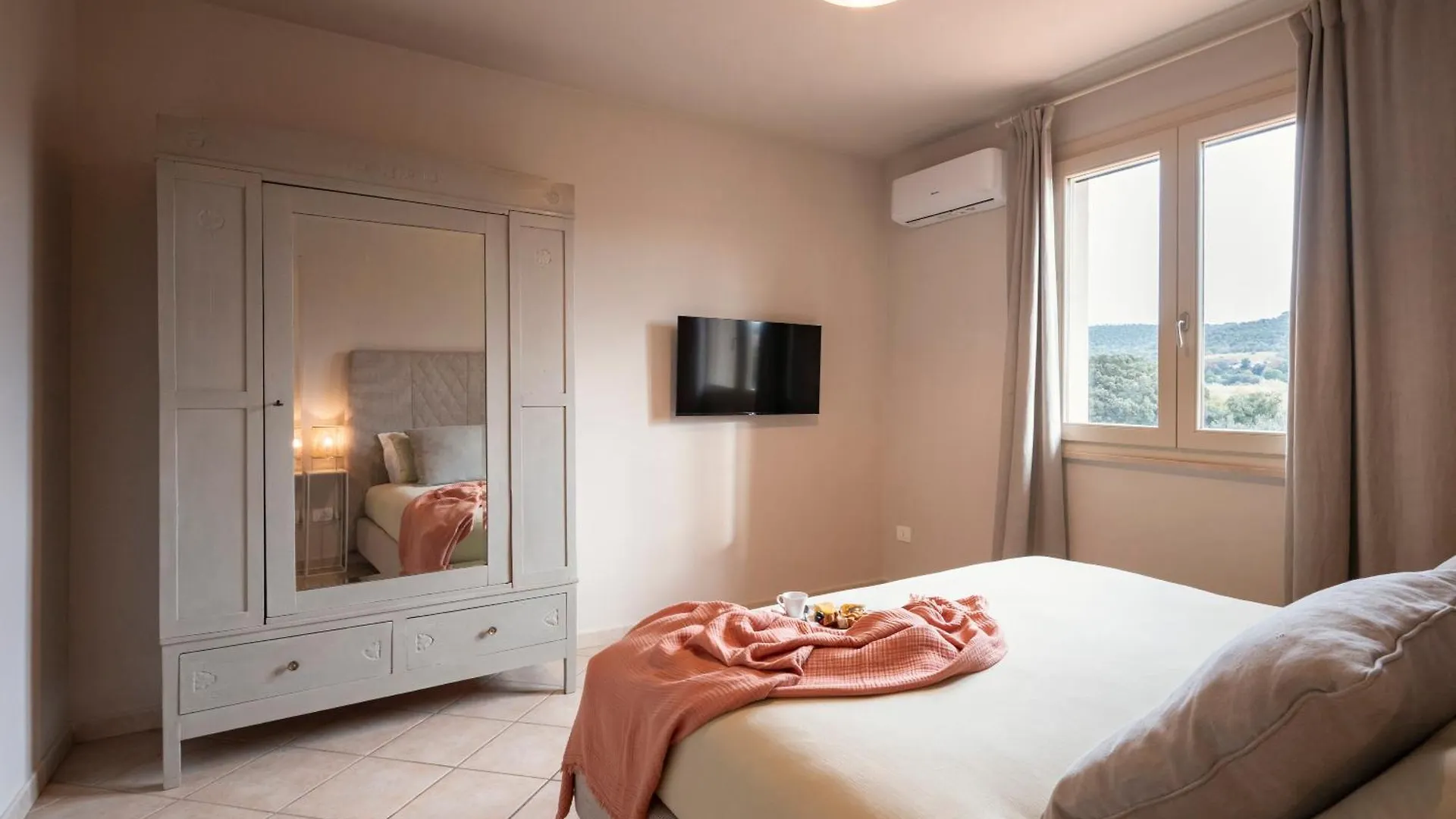 Zefiro Apartments San Vincenzo Aparthotel
